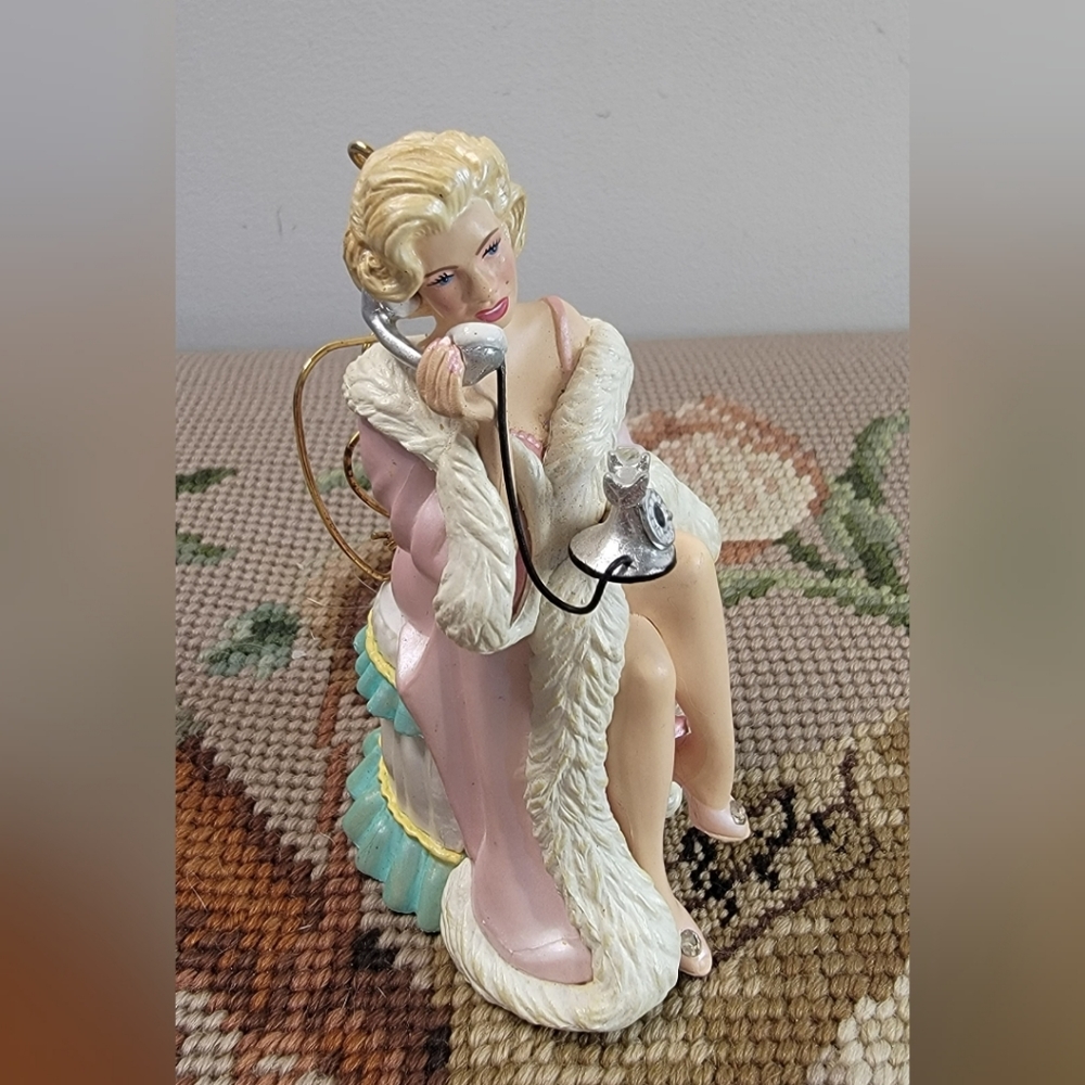 Rare Carlton Cards Marilyn Monroe Collector's Item Ornament